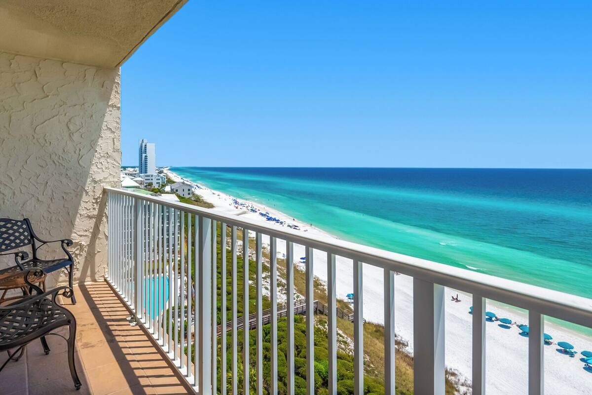 Appart'hôtel, plusieurs lits, balcon, vue océan (BeachCrest 1004) | Enceinte de l’hébergement