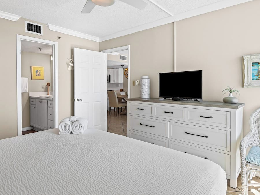 2 habitaciones, decoración personalizada y muebles diferentes