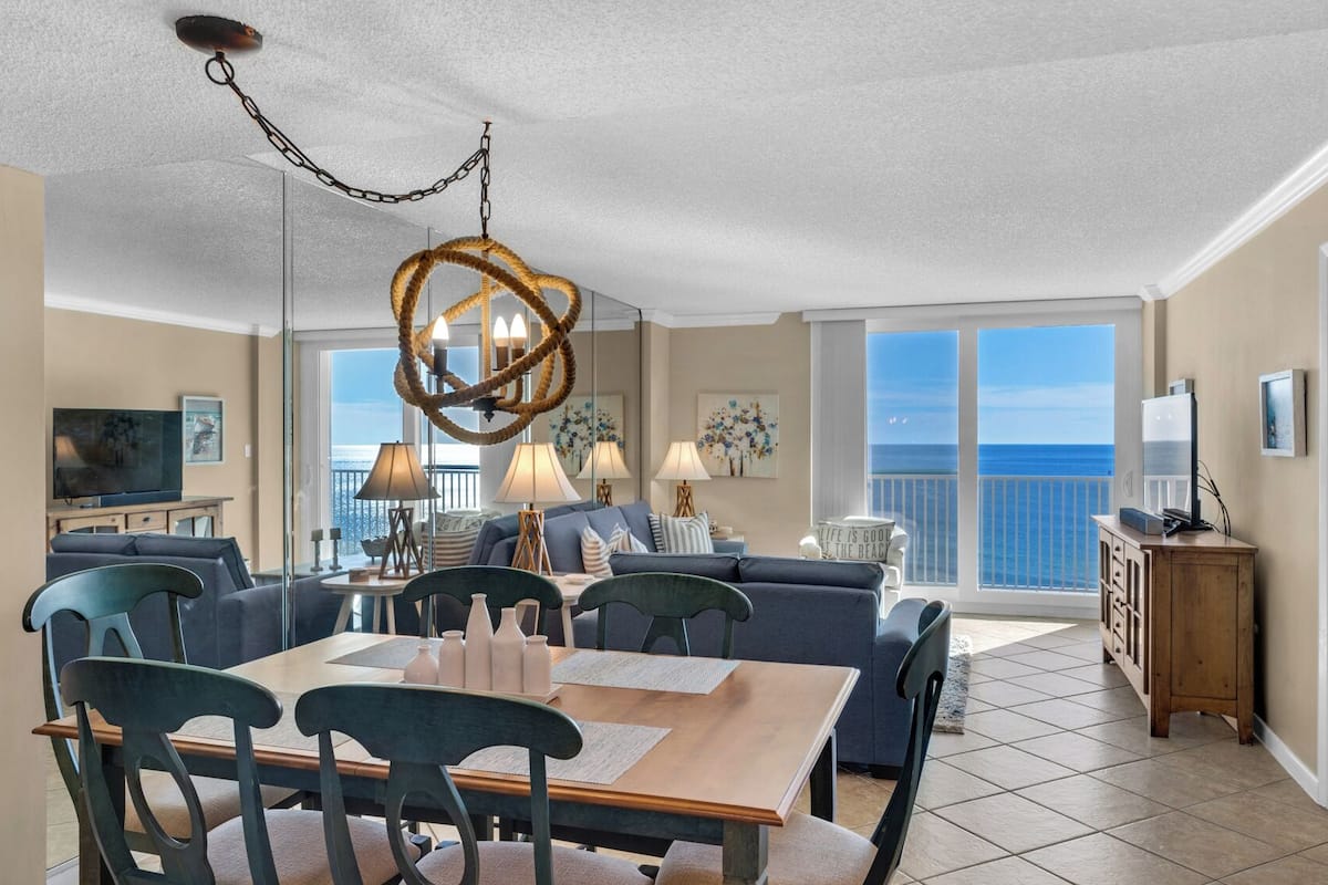 Condo, Multiple Beds, Balcony, Ocean View (BeachCrest 1102) | Interior