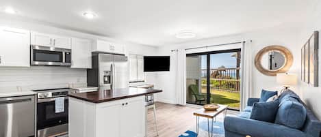 Condo, Multiple Beds, Patio, Partial Ocean View (Beachside Condo 13) | Interior