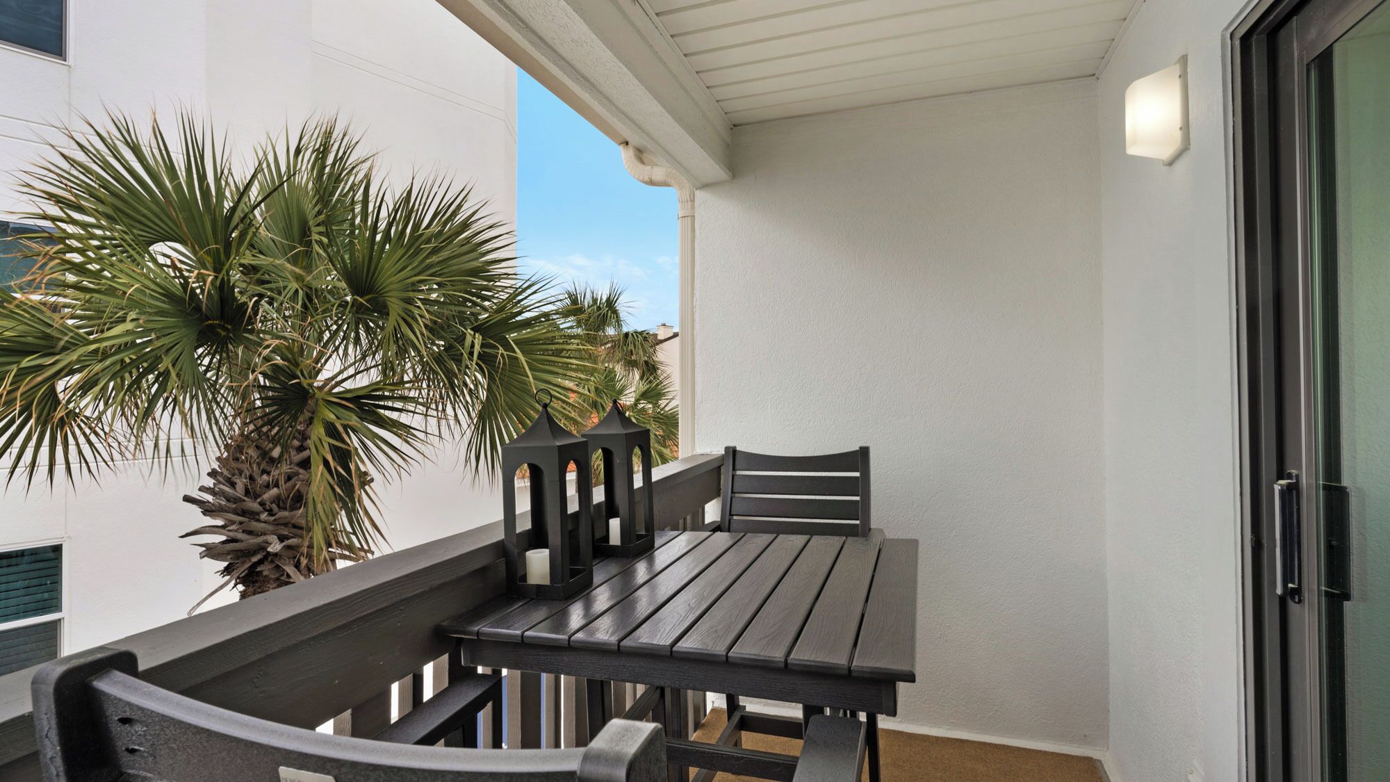 Leilighet, flere senger, balkong (Beachside Condo 24) | Utendørsservering