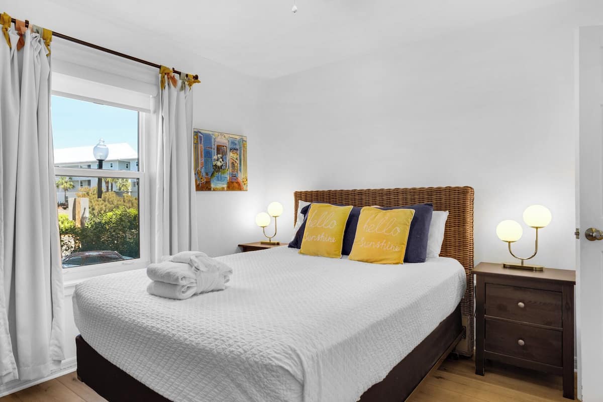 2 habitaciones, decoración personalizada y muebles diferentes
