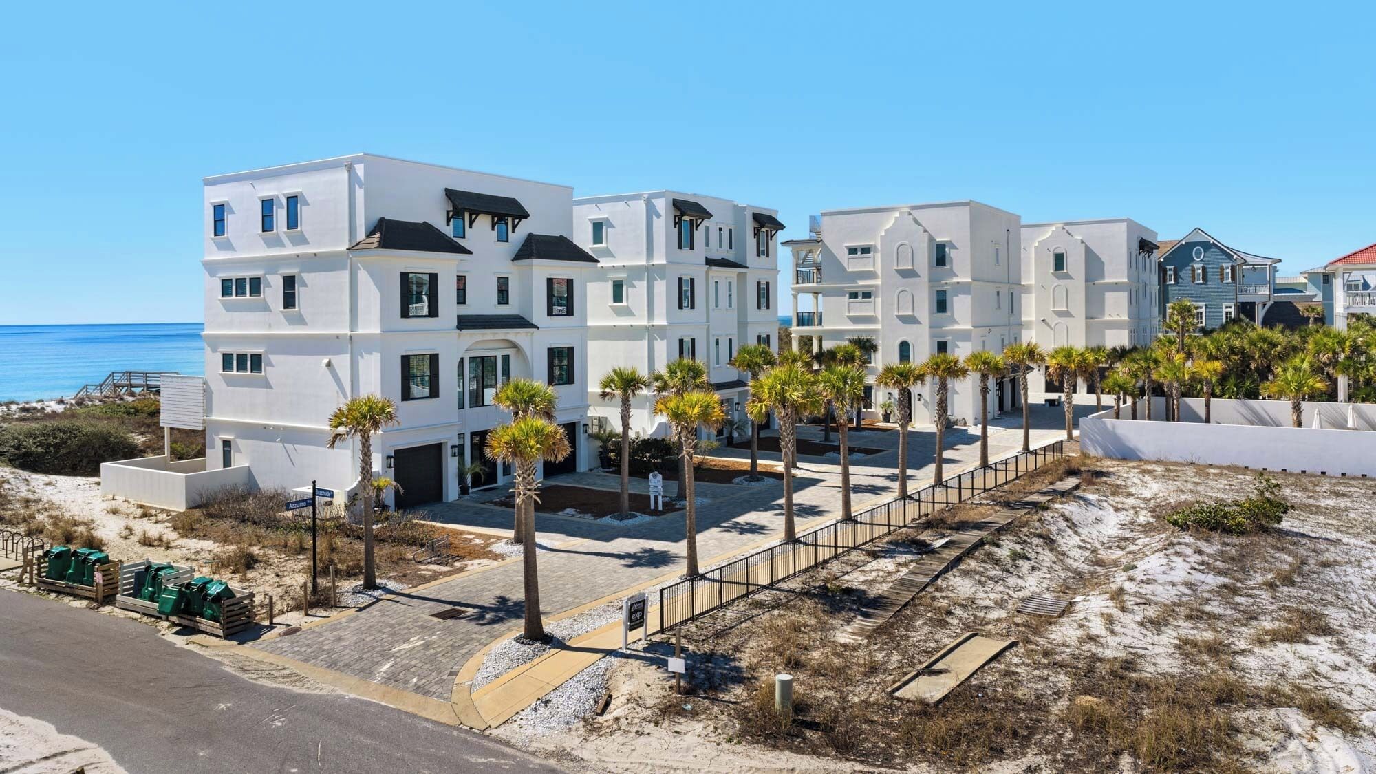 Condo, nhiều giường, sân hiên, quang cảnh biển (Beachside Villas 531) | Ngoại thất