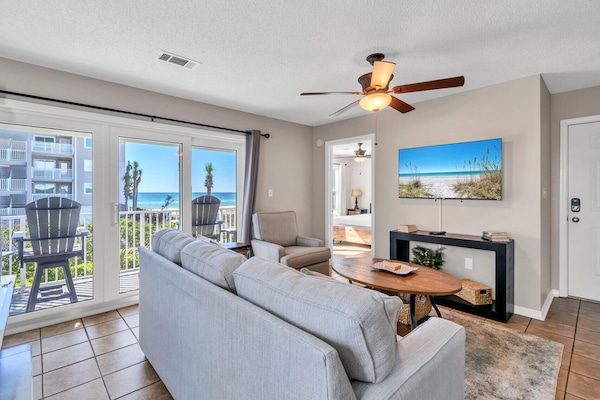 Condo, Multiple Beds, Patio, Ocean View (Beachside Villas 623) | Living area | 42-inch flat-screen TV with digital channels