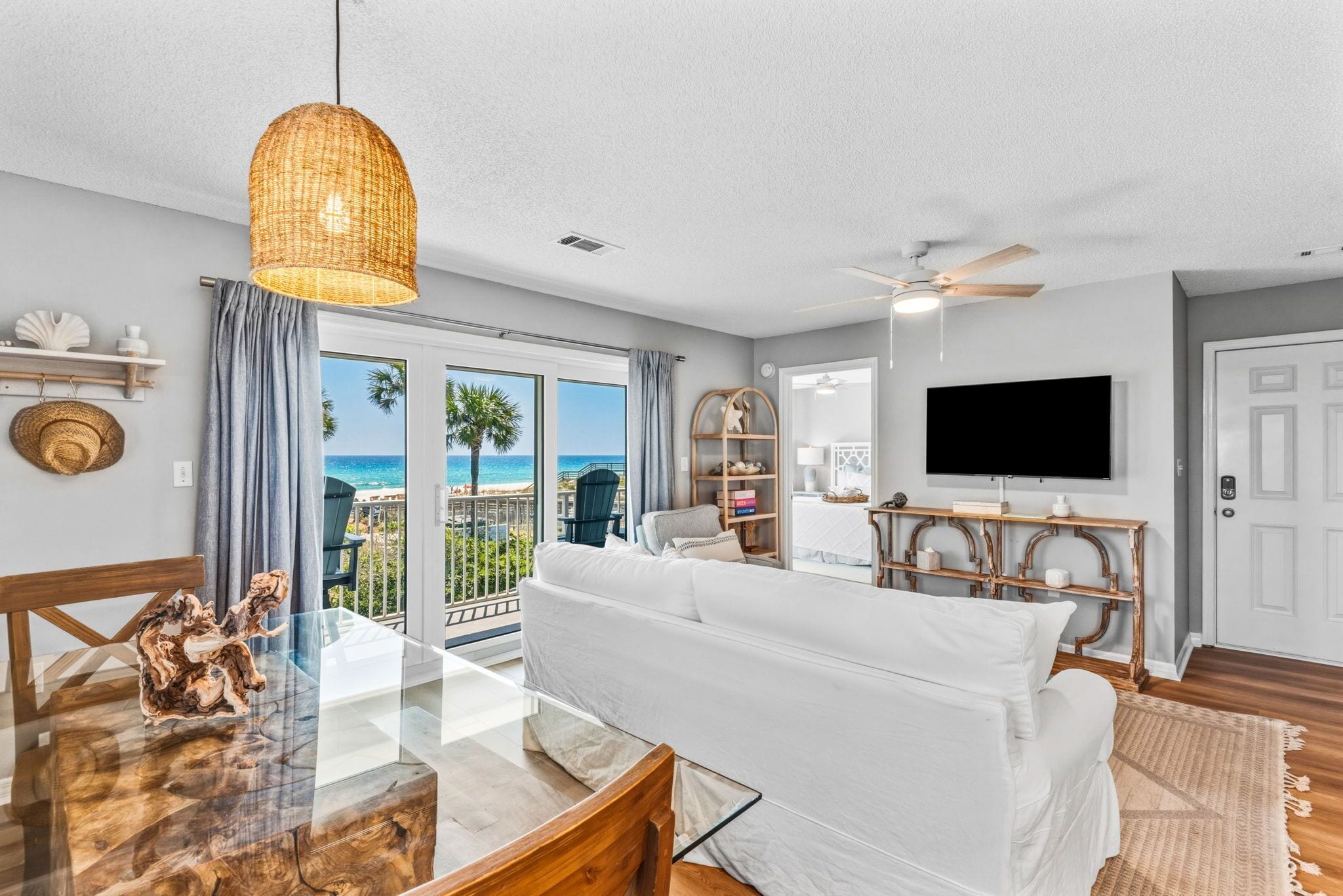 Apartment, Mehrere Betten, Terrasse, Meerblick (Beachside Villas 623) | Wohnbereich
