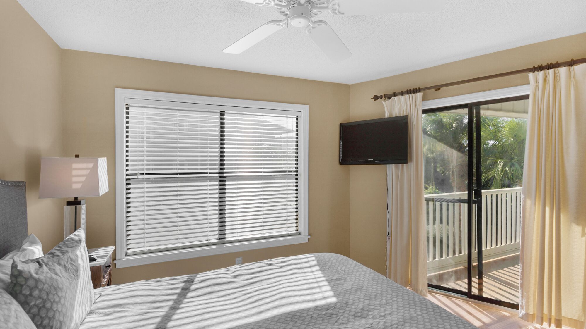 Apartment, Mehrere Betten, Terrasse, Gartenblick (Beachwood Villas 14B) | 2 Schlafzimmer, individuell dekoriert, individuell eingerichtet