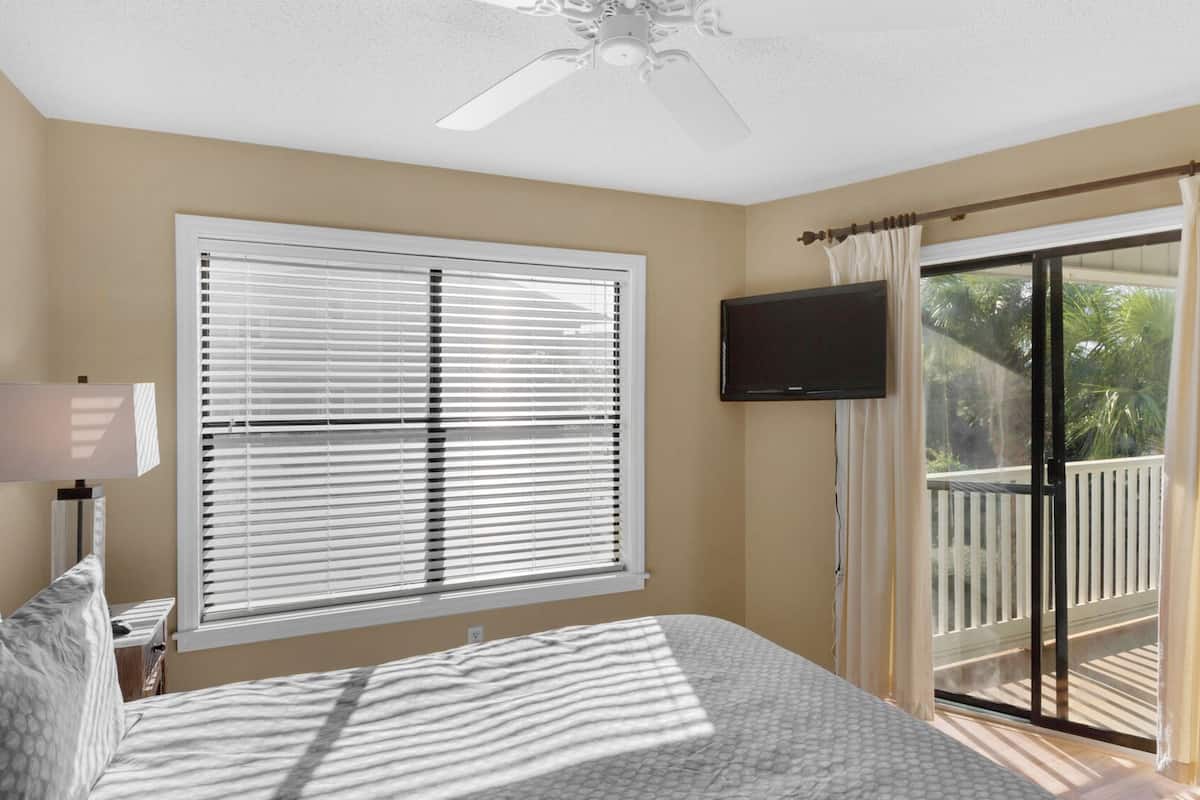 Apartment, Mehrere Betten, Terrasse, Gartenblick (Beachwood Villas 14B) | 2 Schlafzimmer, individuell dekoriert, individuell eingerichtet