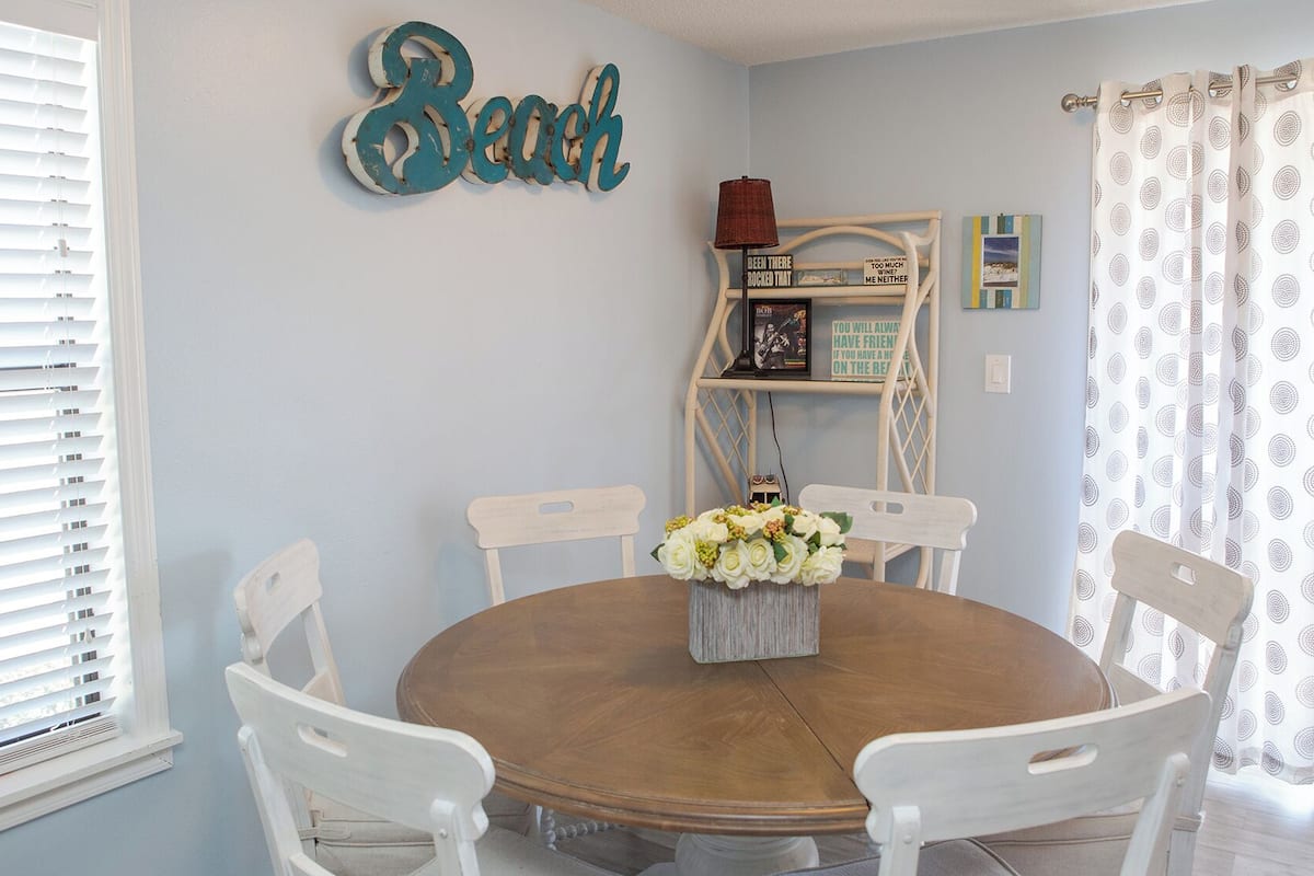 Condo, Multiple Beds, Patio, Garden View (Beachwood Villas 14I) | Dining
