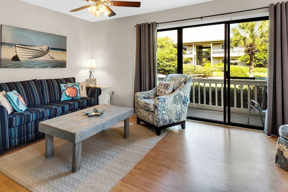 Condo, Multiple Beds, Patio, Garden View (Beachwood Villas 3A) | Living area