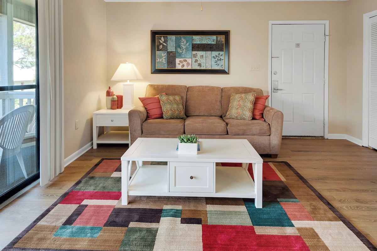 Condo, 1 Queen Bed with Sofa bed, Patio, Garden View (Beachwood Villas 3H) | Living area