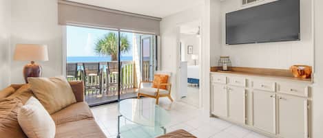 Condo, Multiple Beds, Balcony, Ocean View (Beacons 4) | Living area