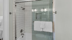 Townhome, Multiple Beds, Patio, Ocean View (Blue Nine 5) | Bathroom | Free toiletries, hair dryer, towels, soap
