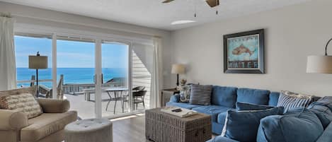 Townhome, Multiple Beds, Patio, Ocean View (Blue Nine 5) | Living area | 42-inch flat-screen TV with digital channels