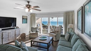 Townhome, Multiple Beds, Patio, Ocean View (Blue Nine 2) | Living area