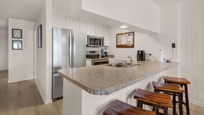 タウンホーム ベッド (複数台) パティオ オーシャンビュー (Blue Nine 3) | 専用キッチン | コーヒー / ティーメーカー