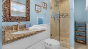 Townhome, Multiple Beds, Balcony, Ocean View (Blue Tide 3B) | Bathroom | Free toiletries, towels, soap, shampoo