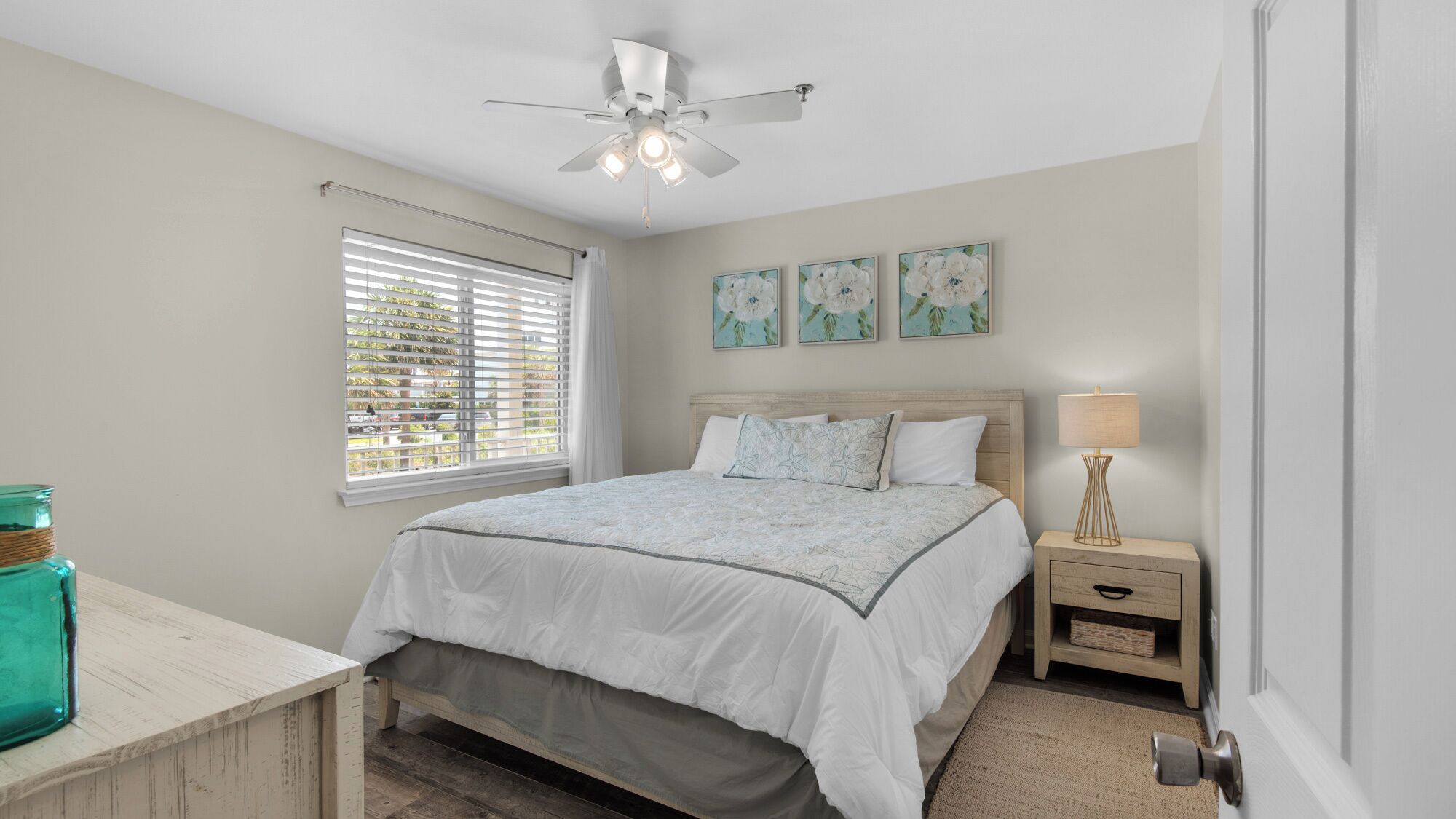 Condo, Multiple Beds, Balcony, Ocean View (Commodore's Retreat 106) | 1 bedroom, individually decorated, individually furnished, bed sheets