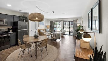 Leilighet, 1 kingsize-seng med sovesofa, terrasse, bassengutsikt (Dune Villas 8A) | Innvendig