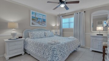 3 habitaciones, decoración personalizada y muebles diferentes 
