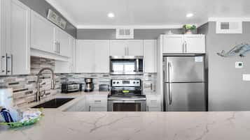 Condo, Multiple Beds, Balcony, Ocean View (Eastern Shores 207) | Private kitchen | Coffee/tea maker