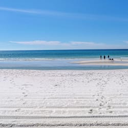 Na praia