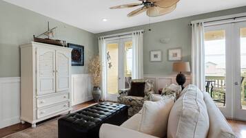 Condo, 1 King Bed with Sofa bed, Balcony, Garden View (Grand Isle 304) | Living area