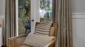 Condo, Multiple Beds, Balcony, Garden View (Grand Isle 206) | Interior