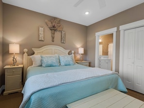 Condo, 1 King Bed with Sofa bed, Balcony, Garden View (Grand Isle 304)