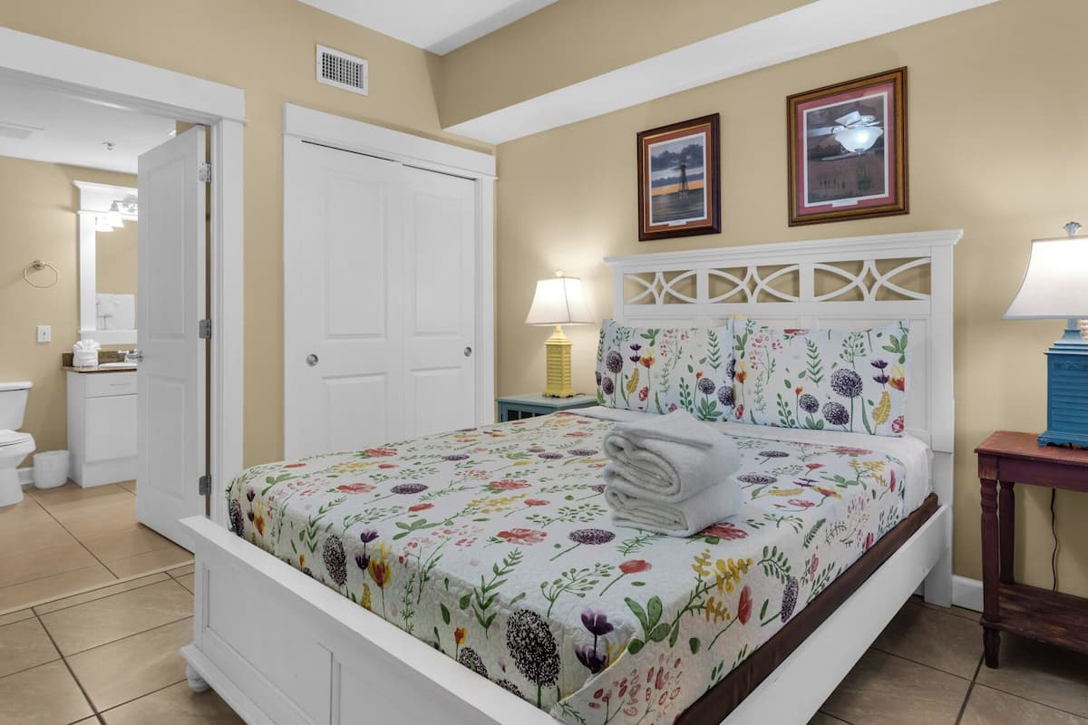 Condo, Multiple Beds, Balcony, Ocean View (Grand Panama 1-1006 - No Pets Allowed)