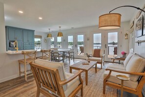 Interior - Lake Front Boondoggle - Dog Friendly (North Webster)