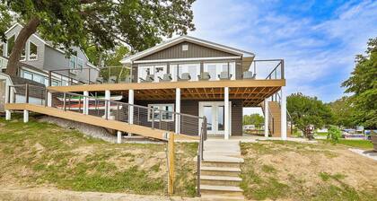 Lake Front Boondoggle - Dog Friendly