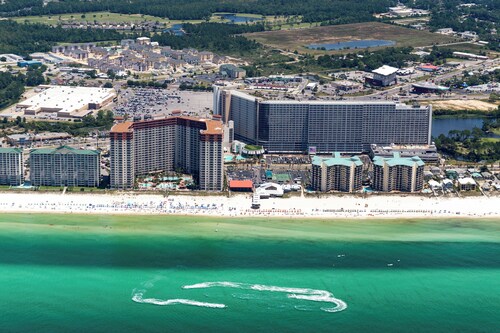 Laketown Wharf