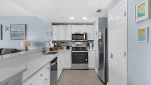 Condo, Multiple Beds, Balcony, Ocean View (Majestic Tower 1-1606) | Private kitchen | Coffee/tea maker