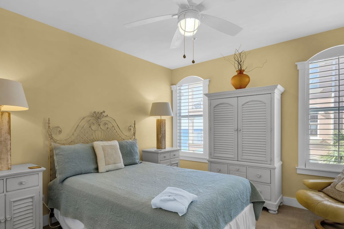 Condo, Multiple Beds, Balcony, Ocean View (Monterey Condos A302)