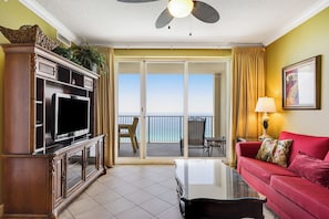 Condo, Multiple Beds, Balcony, Ocean View (Ocean Reef 1709) | Living area