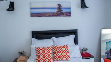 Apartment | 2 bedrooms, iron/ironing board, free WiFi, bed sheets