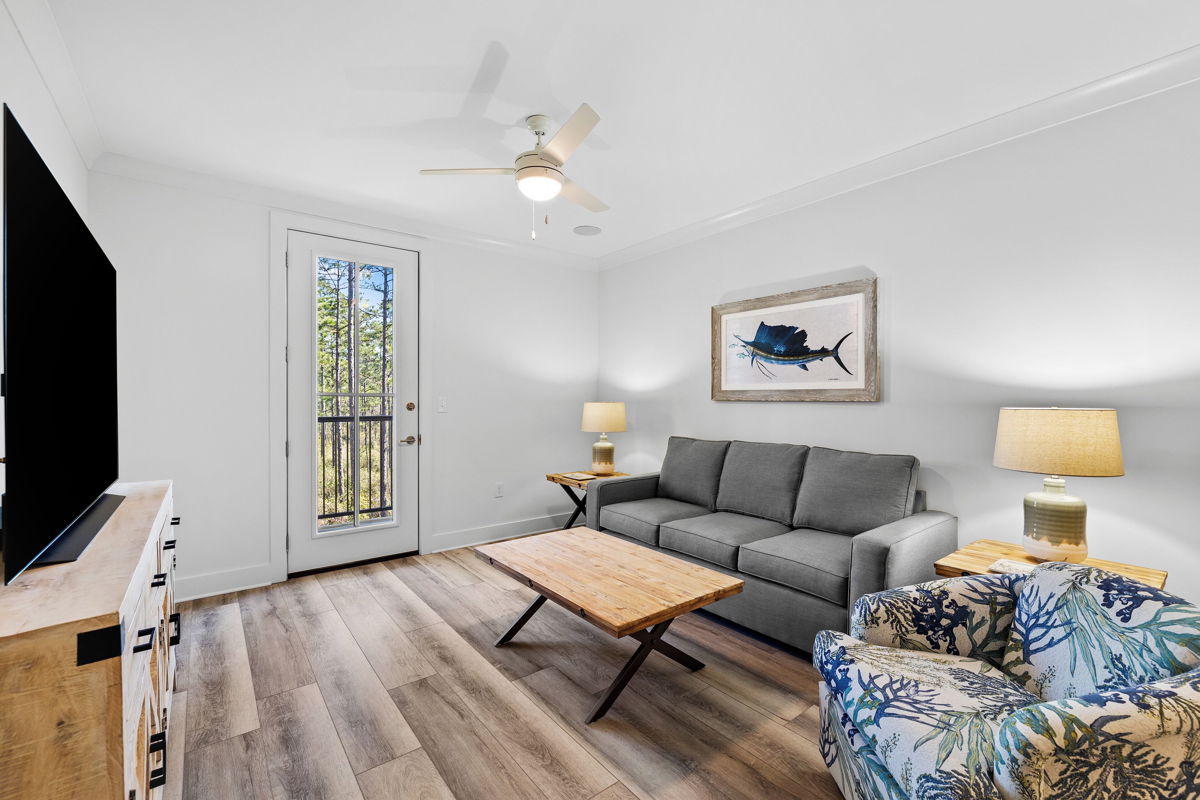 Apartment, 1 King-Bett und Schlafsofa, Balkon, Gartenblick (Pinewood30A 334) | Wohnbereich