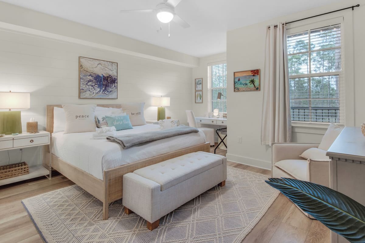 Condo, 1 King Bed with Sofa bed, Patio, Garden View (Pinewood30A 424) | 2 bedrooms, individually decorated, individually furnished