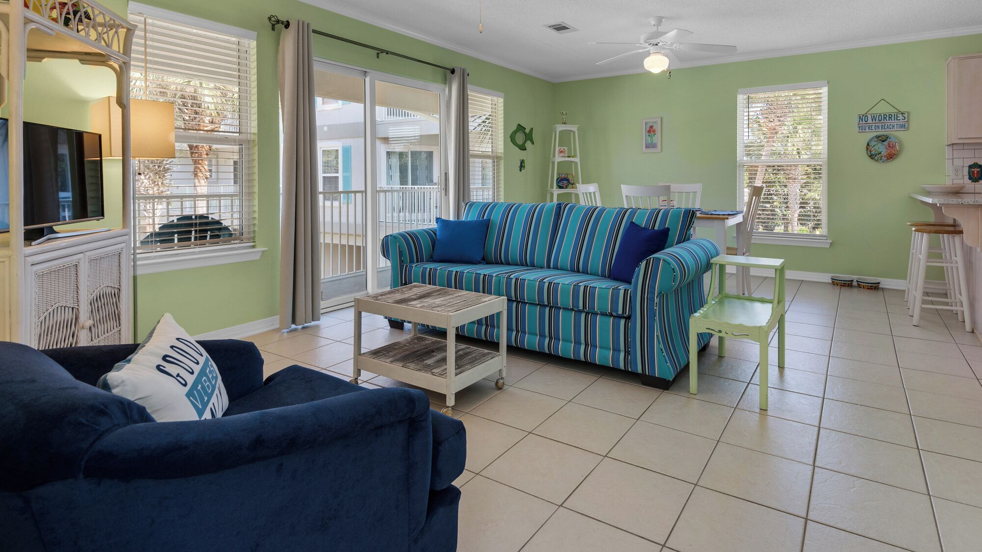 Condo, 1 Queen Bed with Sofa bed, Balcony, Pool View (Rollin Tide C8)