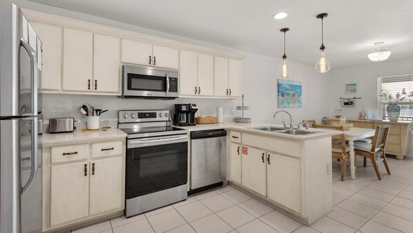 Condo, Multiple Beds, Balcony, Pool View (Rollin Tide C7) | Private kitchen | Coffee/tea maker