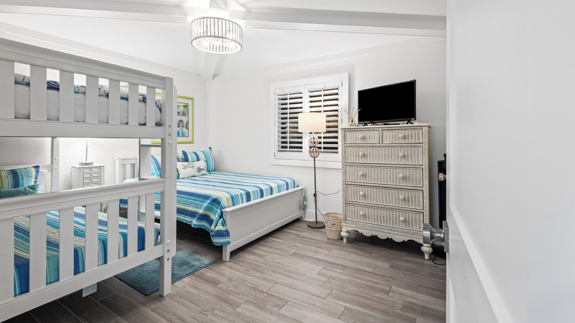 Condo, várias camas, varanda, vista para o oceano (Sand Cliffs 509) | 3 quartos, individualmente decorados, individualmente mobiliados