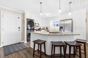 Apartment, Mehrere Betten, Terrasse, Meerblick (Sand Cliffs 415) | Eigene Küche