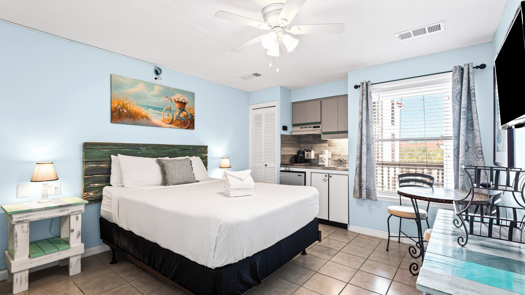 Studio, 1 Queen Bed, Kitchenette, Garden View (St Thomas Square 1202C - No Pets) | 1 bedroom, individually decorated, individually furnished, bed sheets