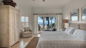 Appartement, Meerdere bedden, terras, uitzicht op zee (Legacy 101) | 3 slaapkamers, individueel gedecoreerd, individueel gemeubileerd