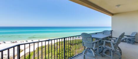 Condo, Multiple Beds, Balcony, Ocean View (Legacy 402) | Outdoor dining