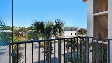 Condo, Multiple Beds, Balcony, Ocean View (Legacy 304) | Property grounds
