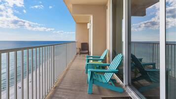 Condo, 1 King Bed with Sofa bed, Balcony, Ocean View (Tidewater 1312) | Property grounds