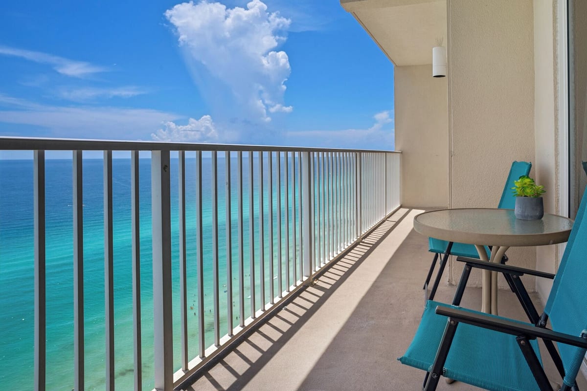 Appartement, Meerdere bedden, balkon, uitzicht op zee (Tidewater 2315) | Terrein van de accommodatie