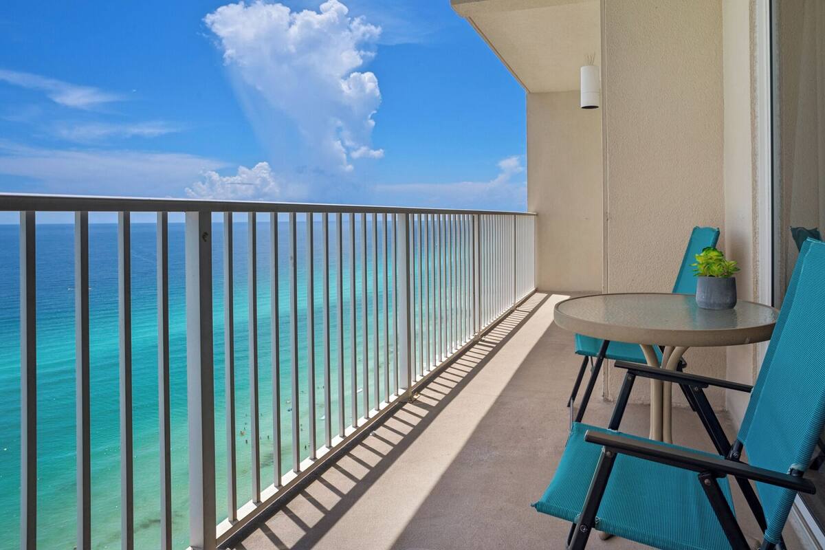 Appartement, meerdere bedden, balkon, uitzicht op oceaan (Tidewater 2315) | Terrein van de accommodatie