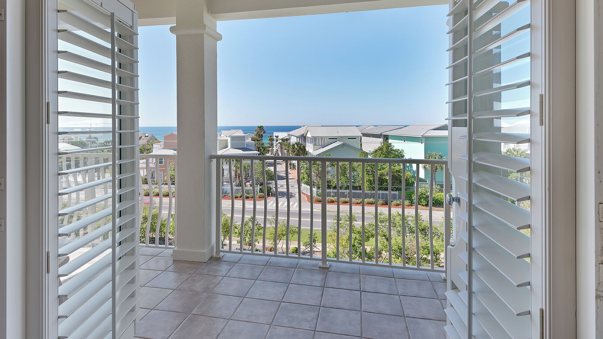 Condo, Multiple Beds, Patio, Ocean View (Villas At Seagrove C401) | Interior